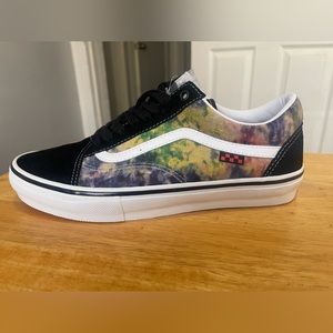 🥑Vans Skate Old Skool Tie-Dye Terry Black/Multi Women’s Size 9